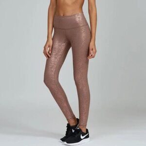 EUC Noli Yoga Rose Gold Gloss Leggings Size M